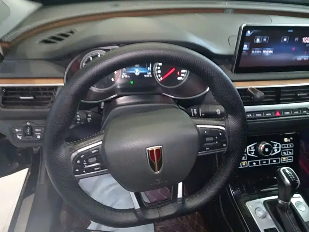 Hongqi Hongqi H5 — миниатюра 11