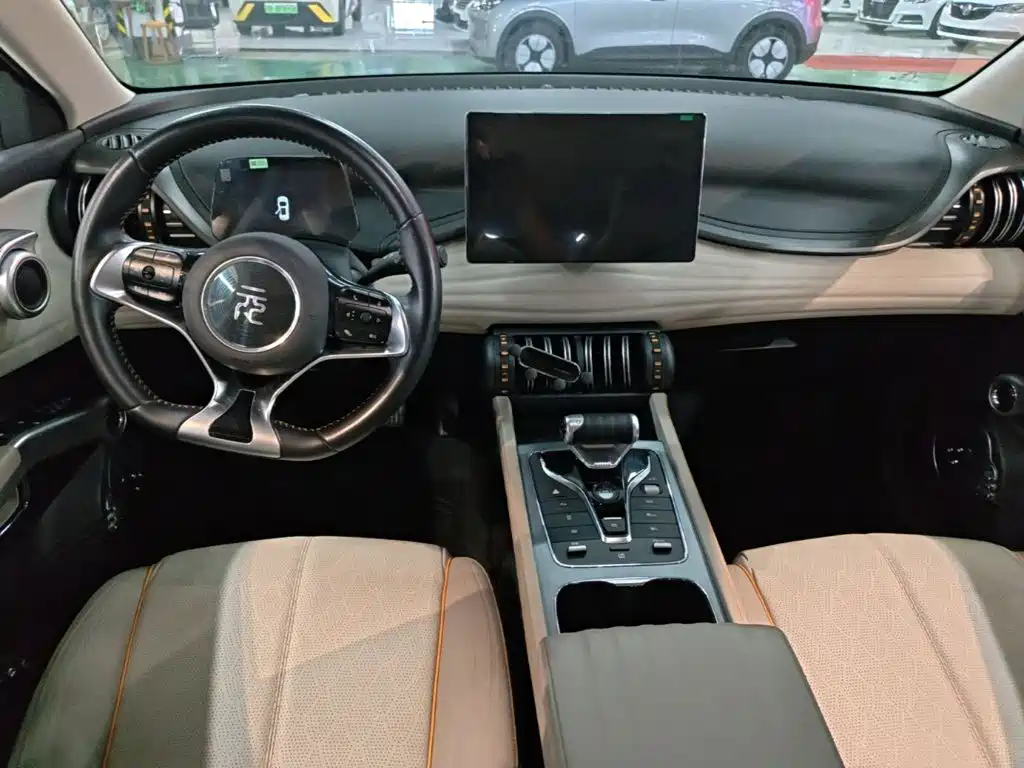 BYD Yuan Plus — миниатюра 10