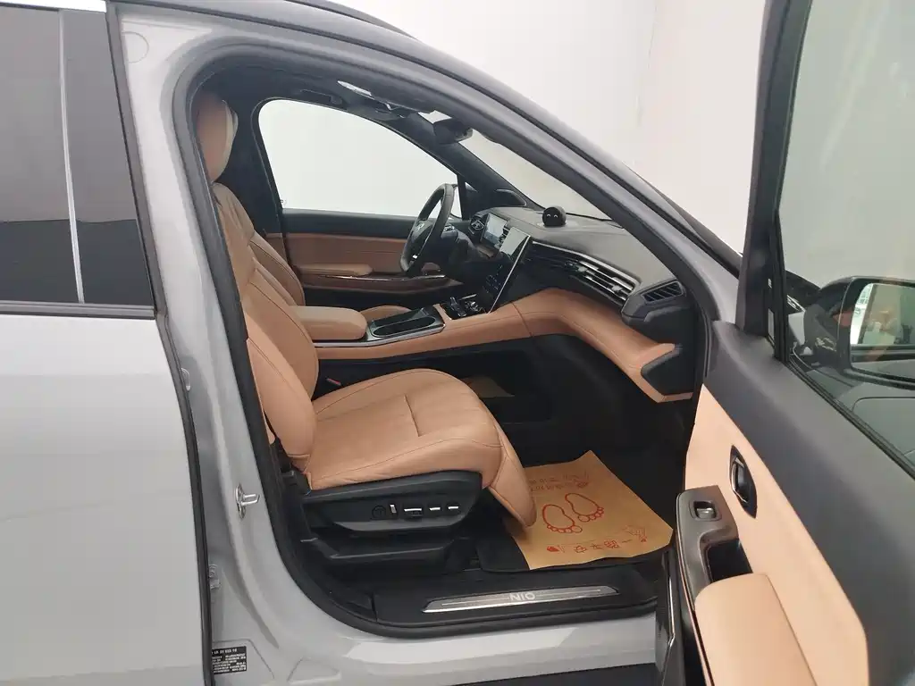 NIO ES8 — миниатюра 14