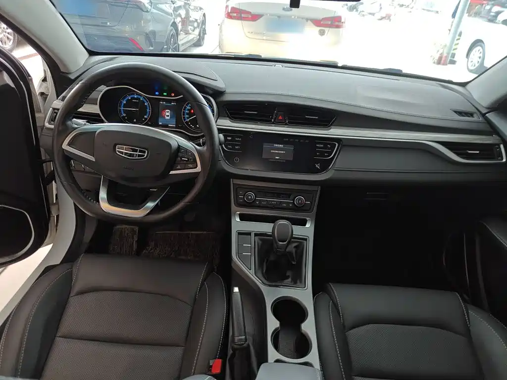 Geely Emgrand — миниатюра 6