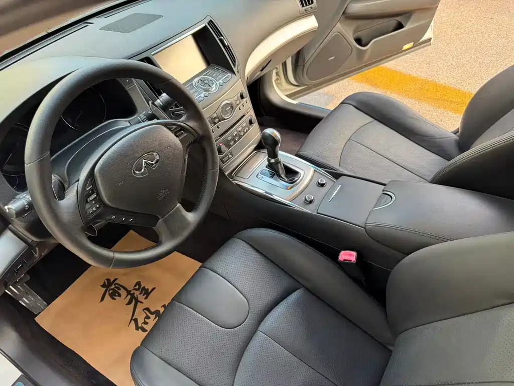 Infiniti G — миниатюра 6