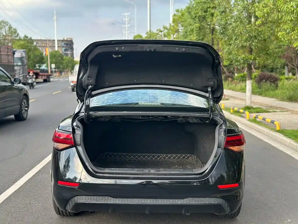 Nissan Sylphy — миниатюра 22
