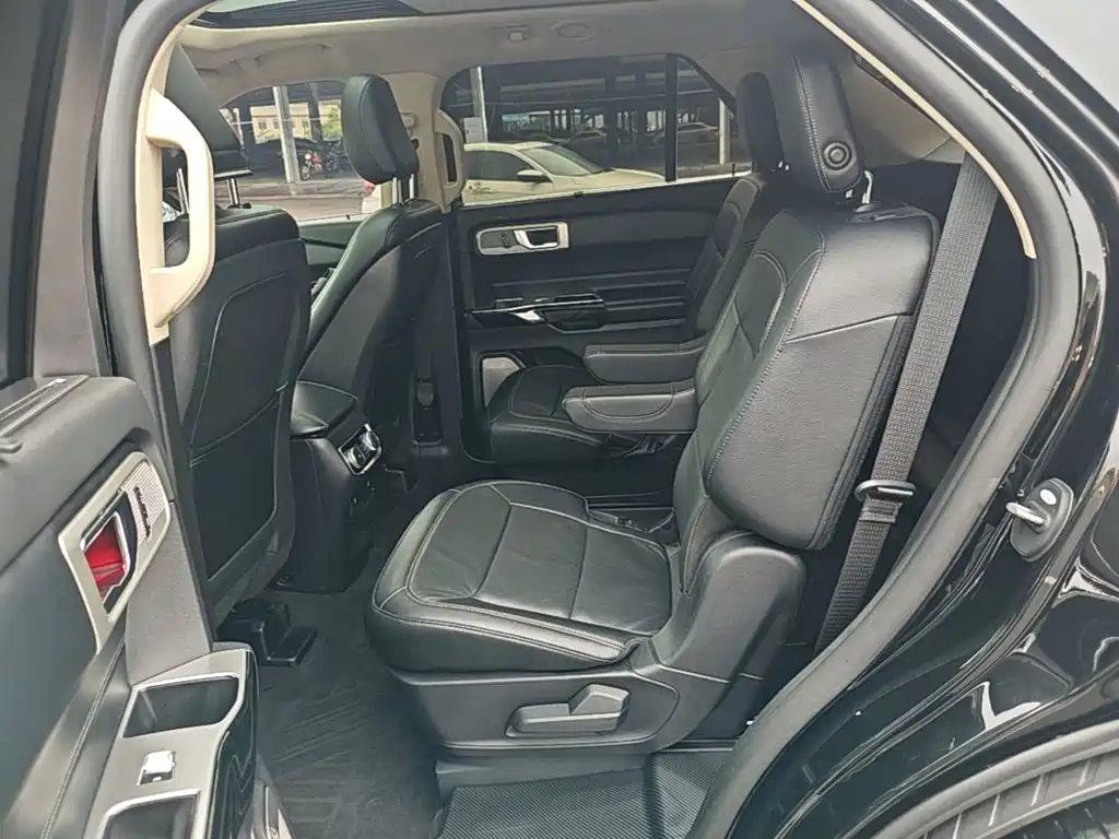 Ford Explorer — миниатюра 17