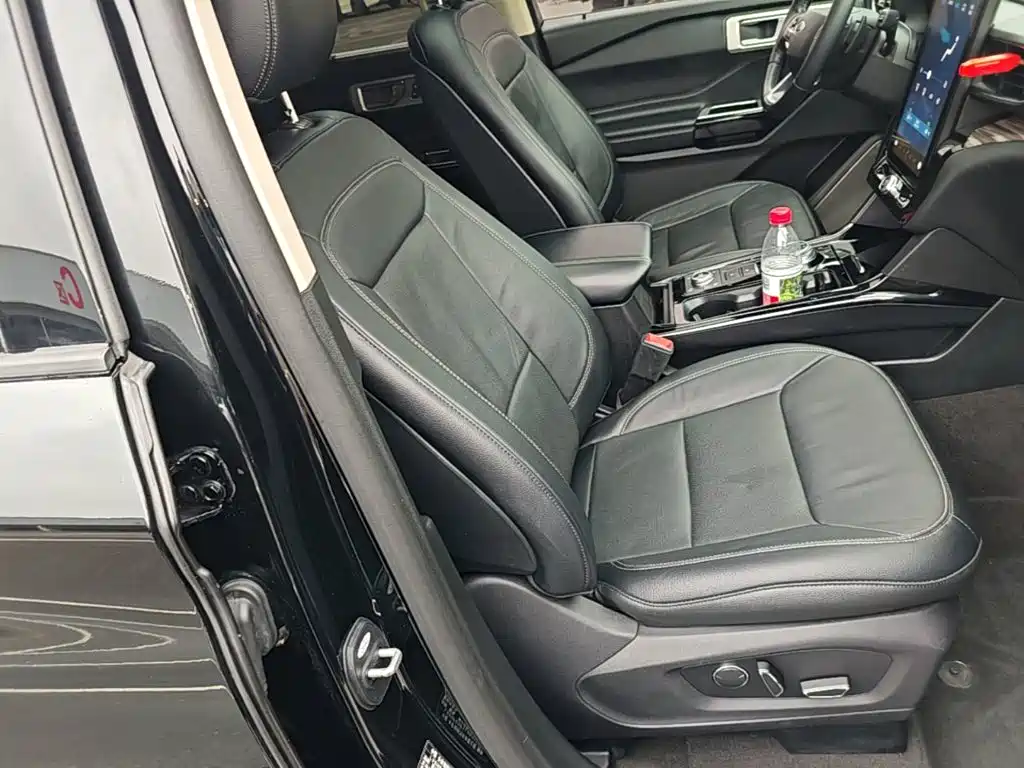Ford Explorer — миниатюра 25