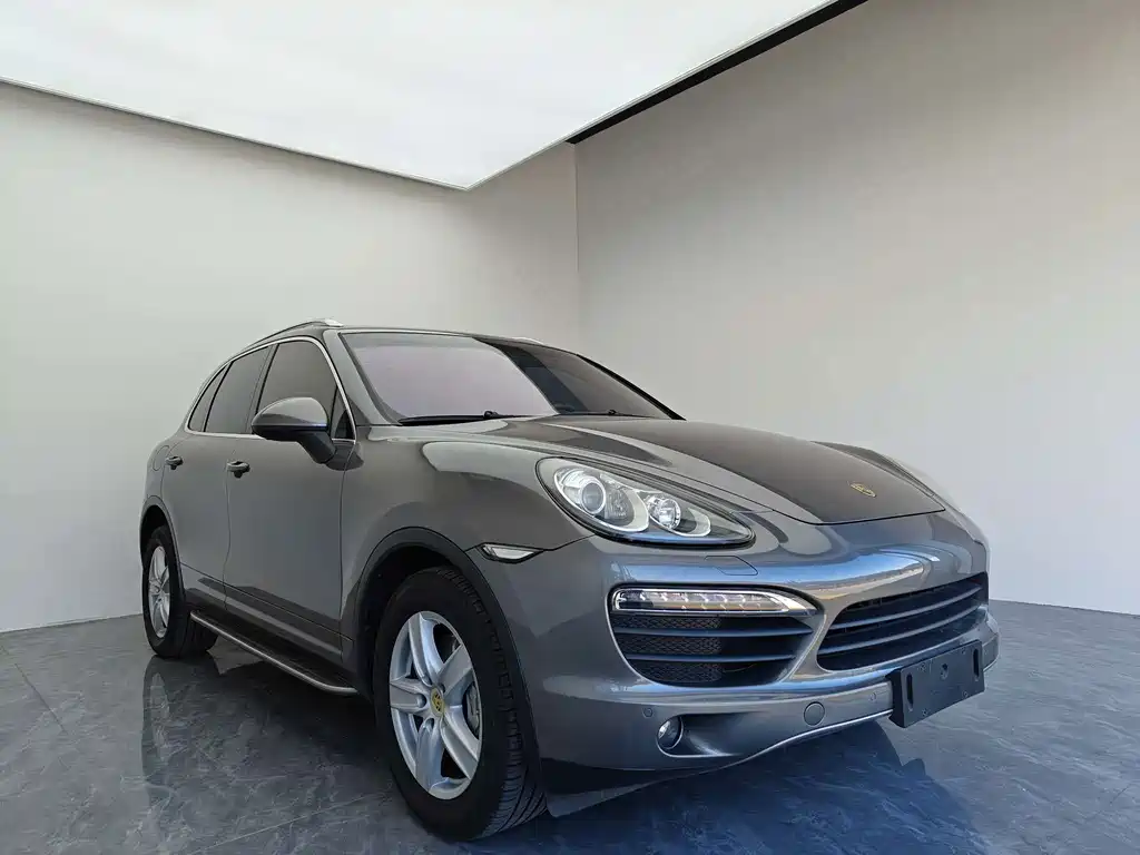 Porsche Cayenne — миниатюра 3