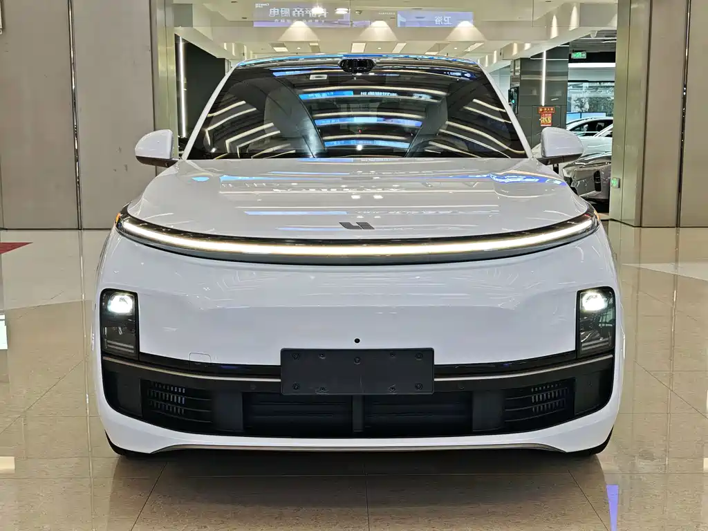 Li Auto Li L9 — миниатюра 2