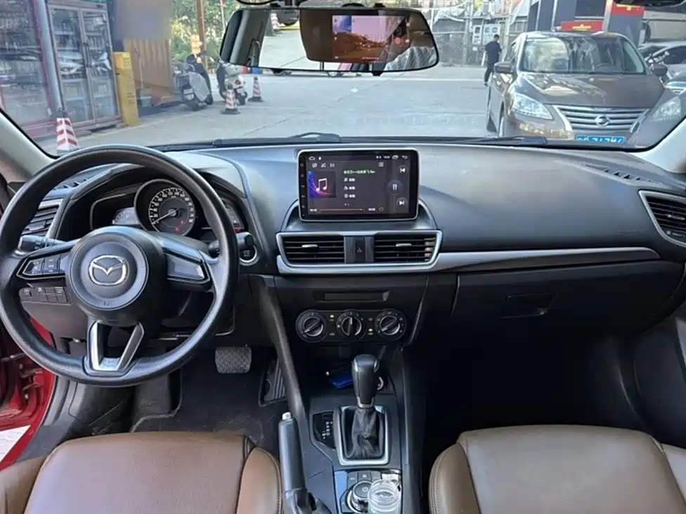 Mazda Mazda3 3 2017 1.5L AT Comfort V