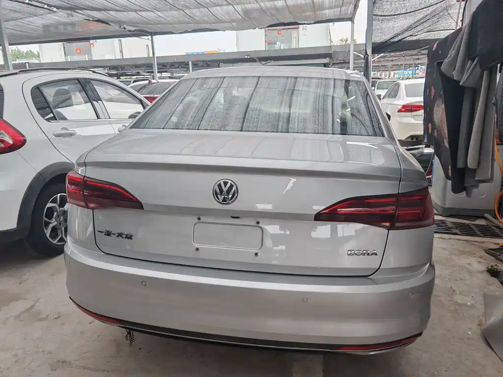 Volkswagen Bora 2020 1.5L MT Comfort