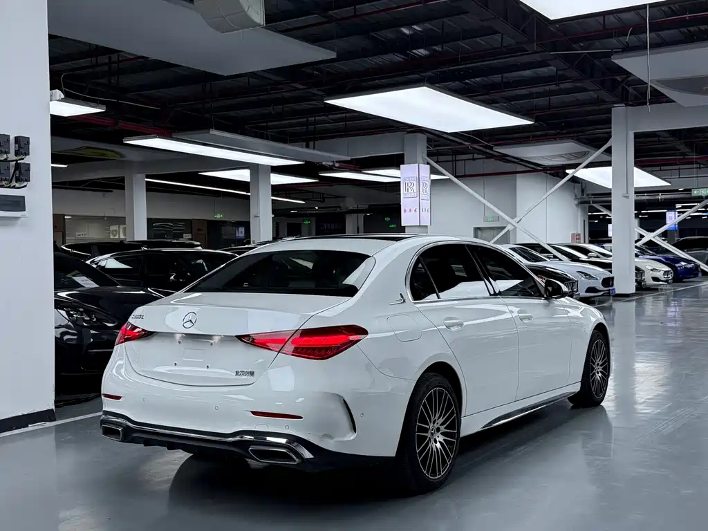 Mercedes-Benz C-Class — миниатюра 21