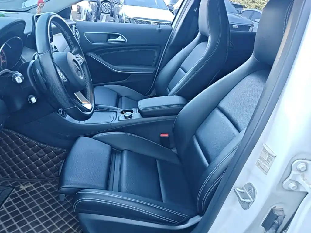 Mercedes-Benz GLA — миниатюра 15