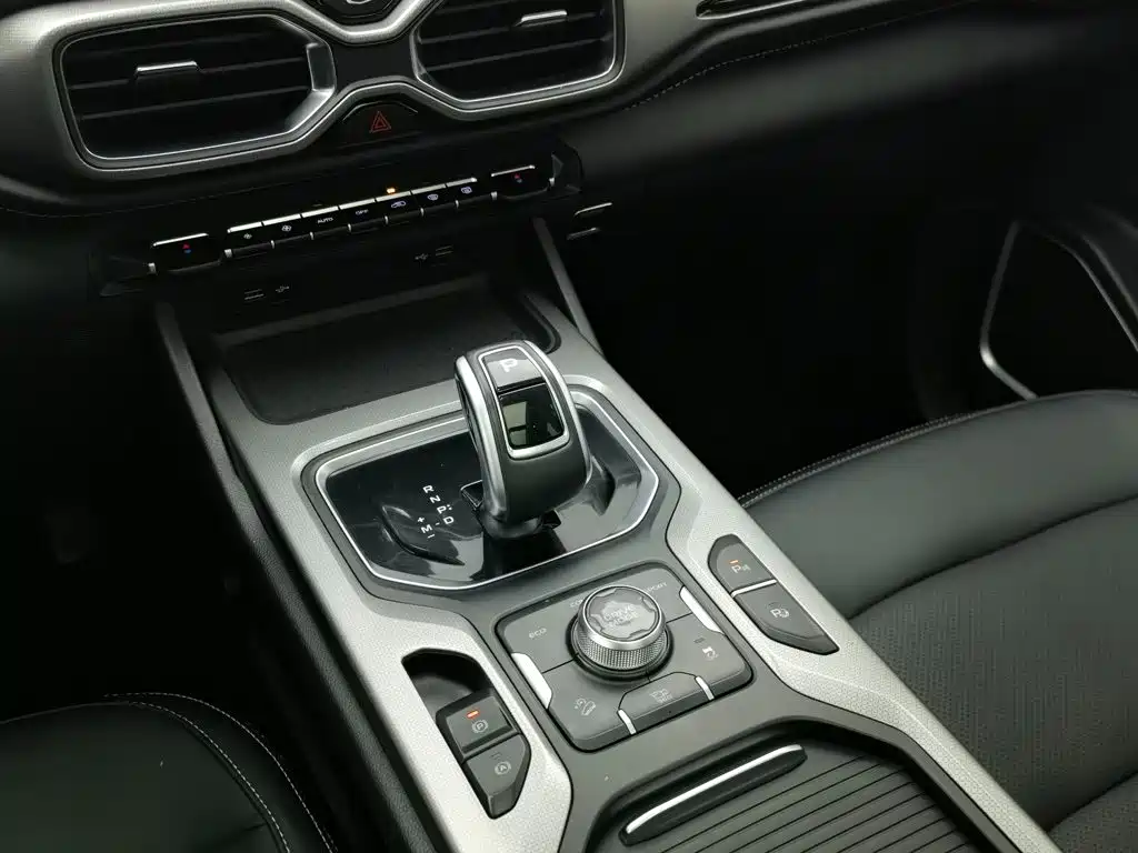Geely Haoyue — миниатюра 15