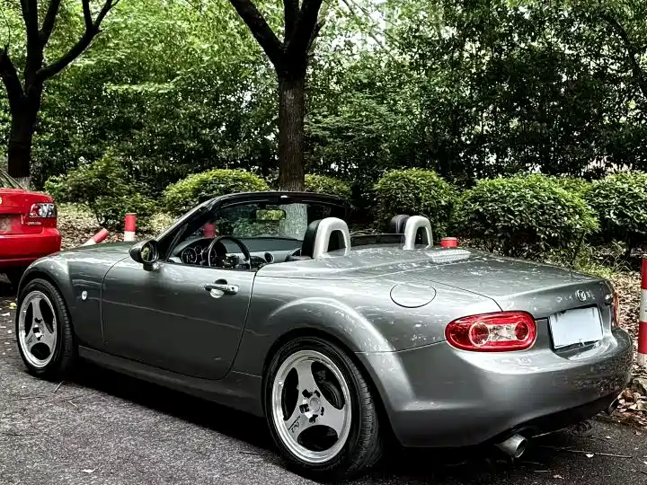 Mazda MX-5 2009 2.0