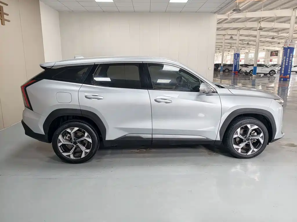 Geely Boyue L — миниатюра 8
