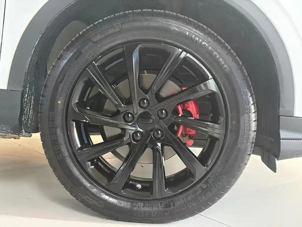 Geely Binyue — миниатюра 4