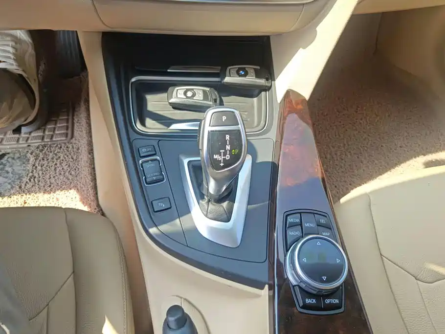 BMW 3 Series — миниатюра 16