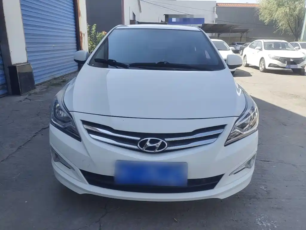Hyundai Verna — миниатюра 3
