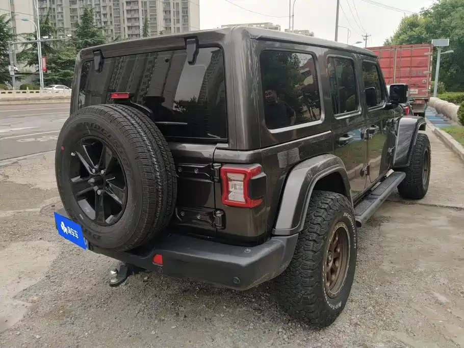 Jeep Wrangler — миниатюра 3
