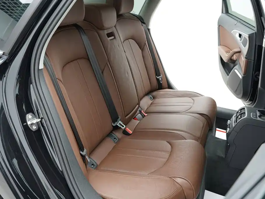 Audi A6L — миниатюра 23