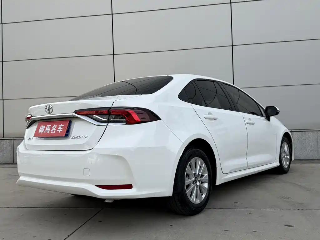 Toyota Corolla — миниатюра 6