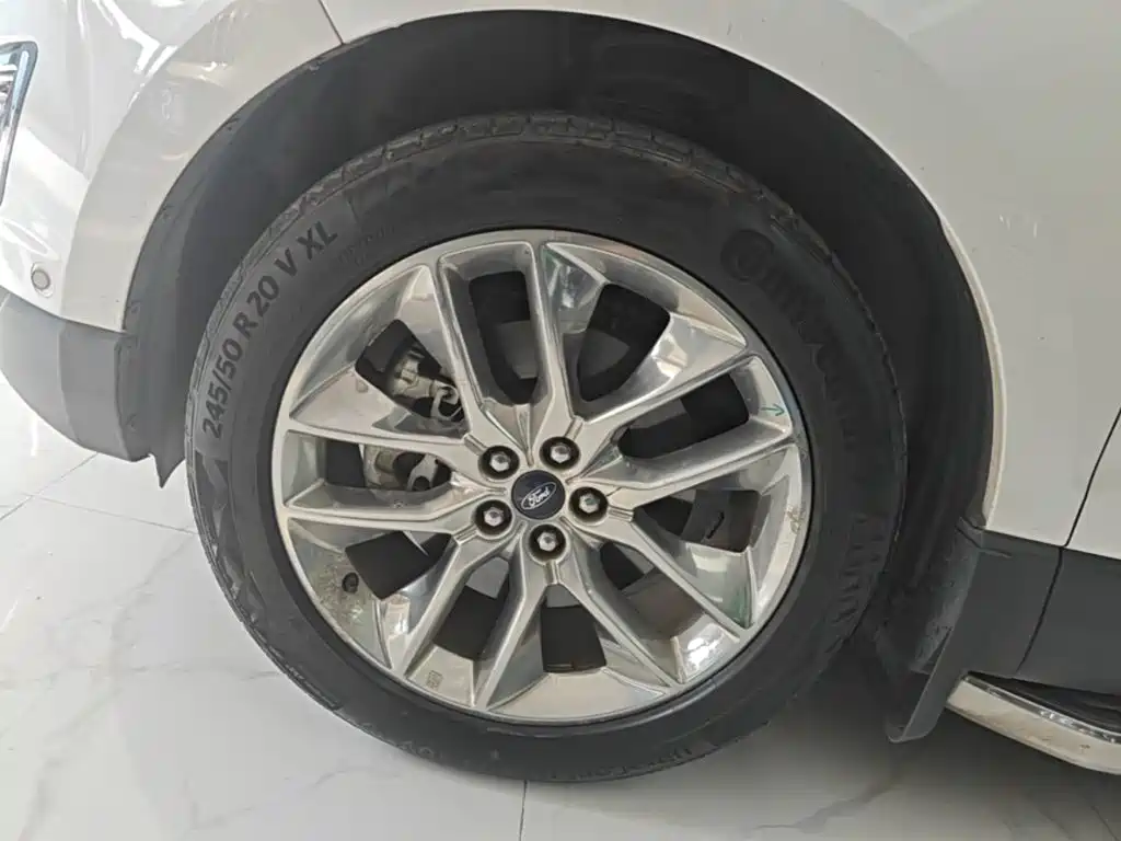 Ford Edge — миниатюра 23