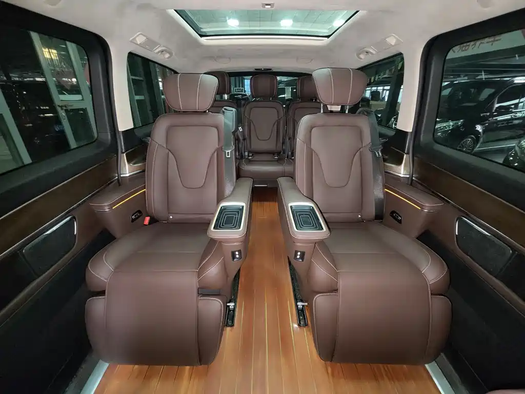 MERCEDES-BENZ V CLASS