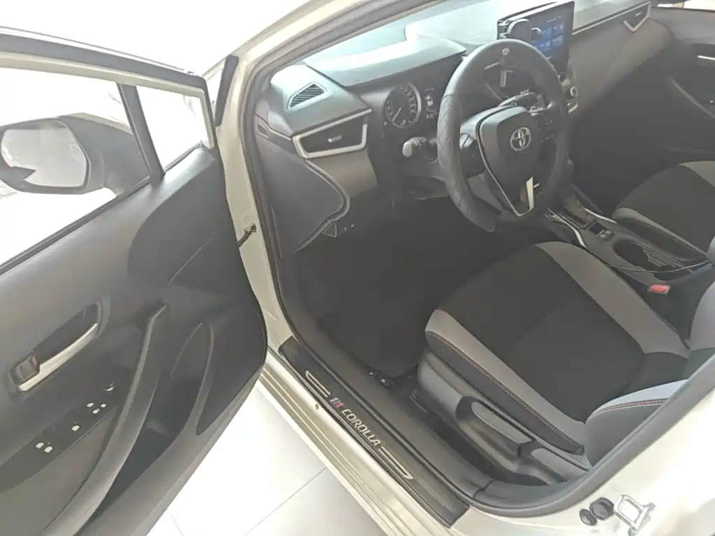 Toyota Corolla — миниатюра 16