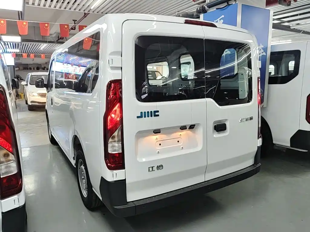 JMC E-Fushun — миниатюра 5
