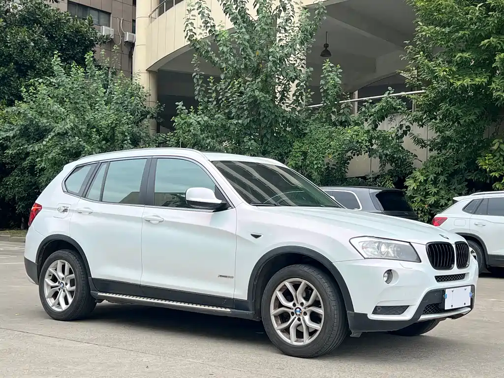 BMW X3 (Import) — миниатюра 3