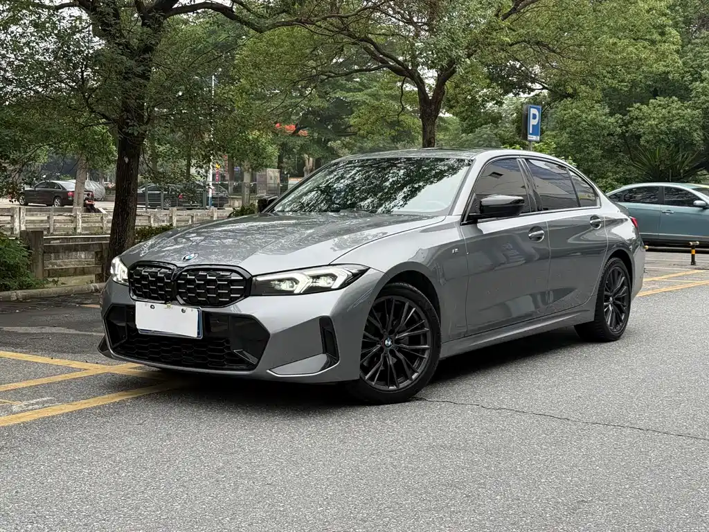 BMW 3 Series 2023