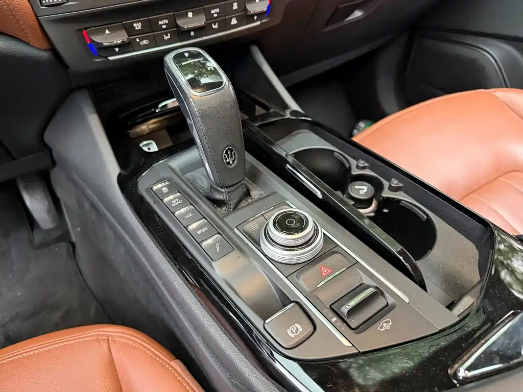 Maserati Levante — миниатюра 9