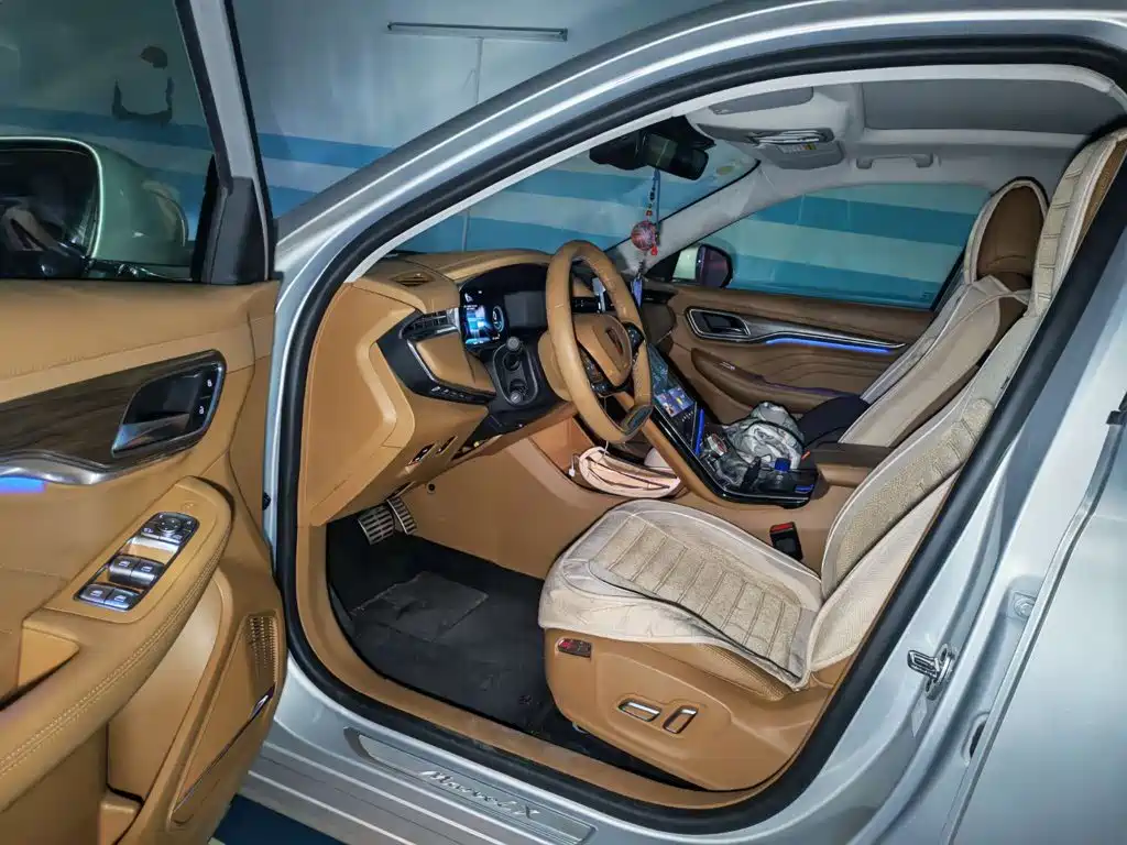 Roewe MARVEL X — миниатюра 7