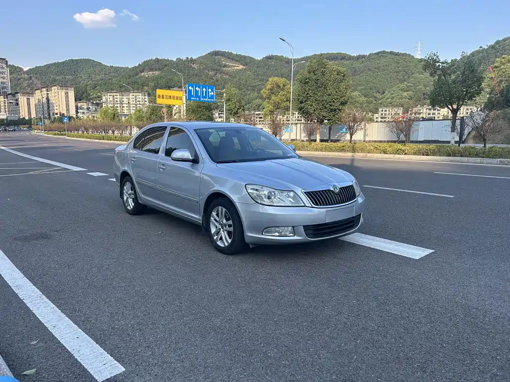 Skoda Octavia — миниатюра 7