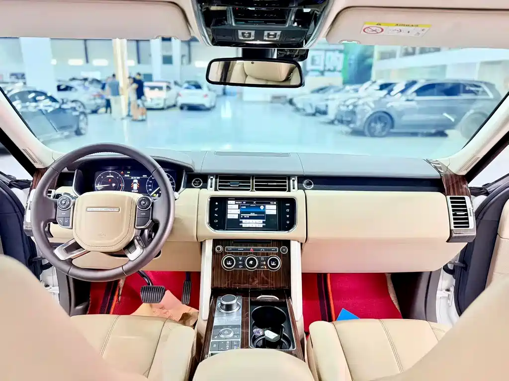 Land Rover Range Rover — миниатюра 5