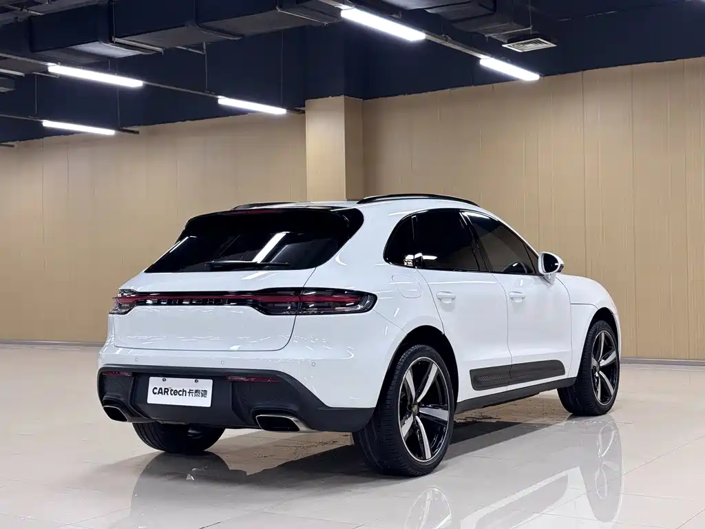 Porsche Macan — миниатюра 5