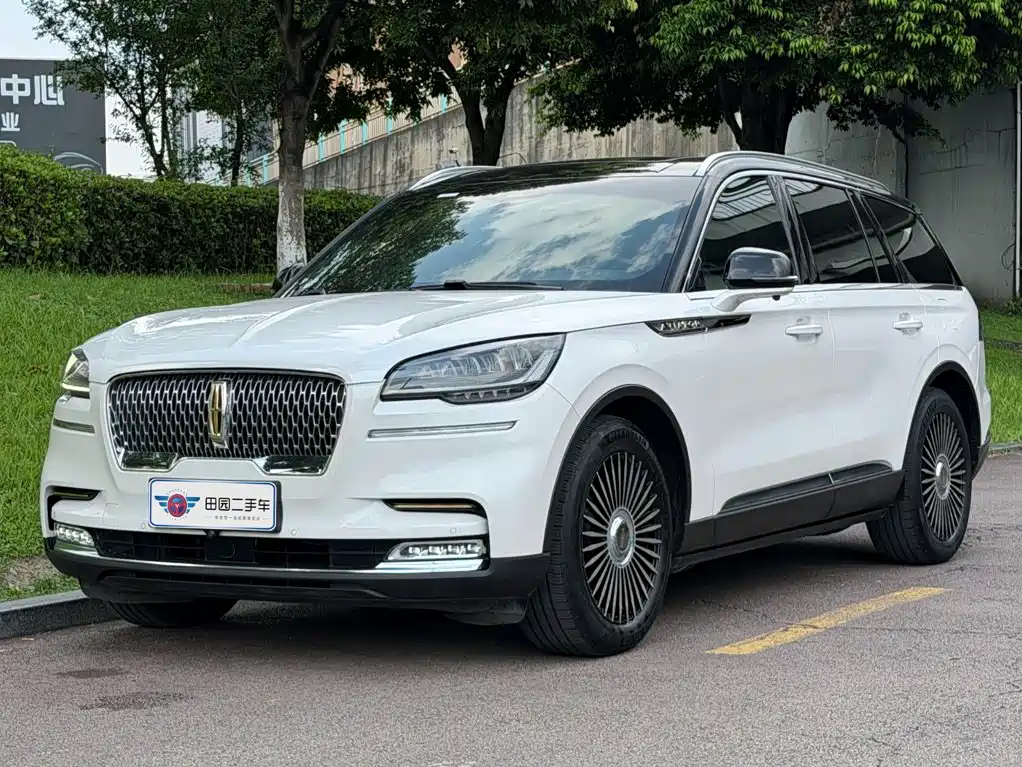 Lincoln Aviator