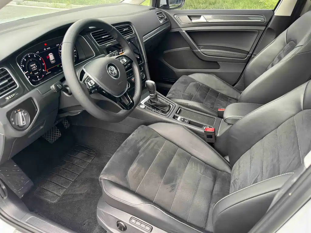 Volkswagen Golf — миниатюра 4
