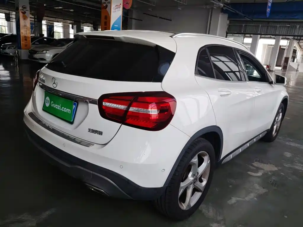 Mercedes-Benz GLA — миниатюра 7