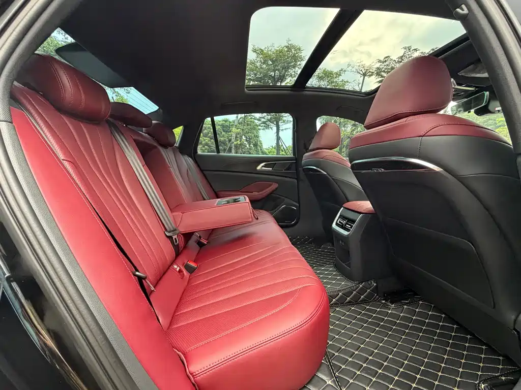 Hongqi Hongqi H5 — миниатюра 14