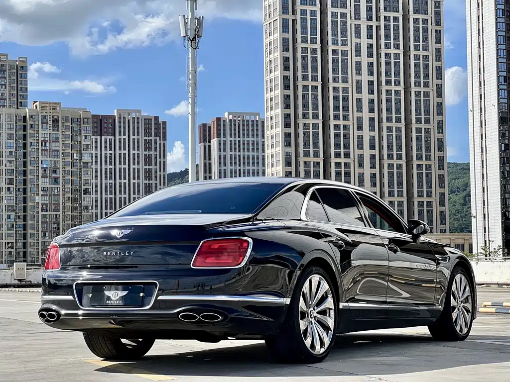Bentley Flying Spur — миниатюра 14