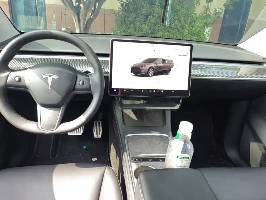 Tesla Model Y — фотографии объявления, Фото 12