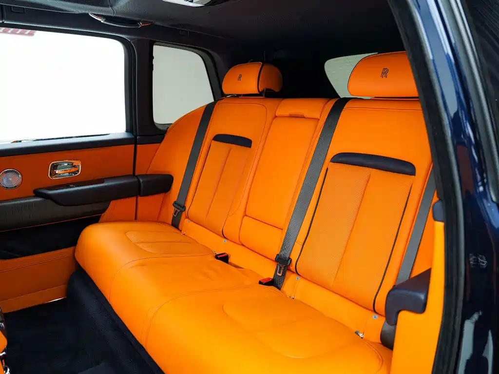 Rolls-Royce Cullinan — миниатюра 20