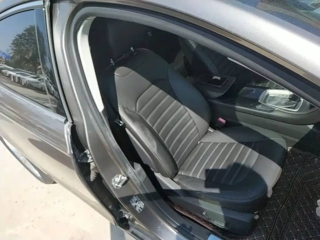 Ford Mondeo — миниатюра 25