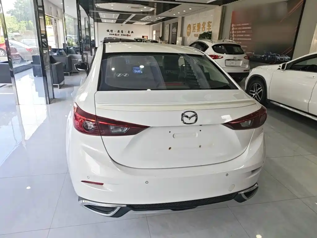 Mazda 3 Axela — миниатюра 6