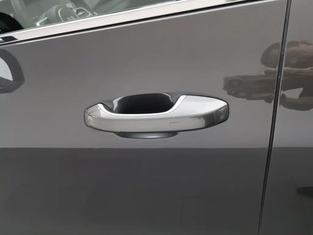 Li Auto Li ONE — миниатюра 18