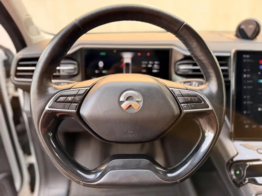 NIO ES8 — миниатюра 20