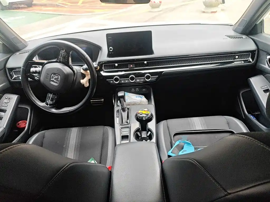 Honda Civic — миниатюра 10