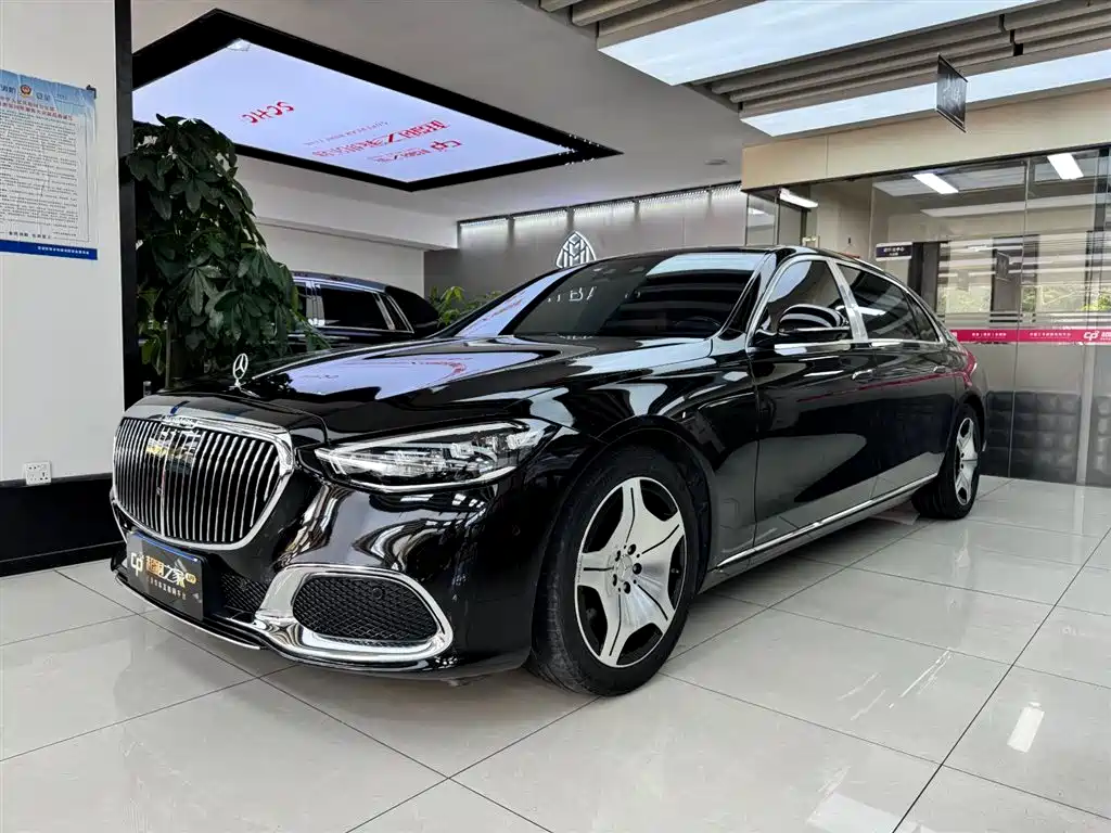Mercedes-Benz S-Class 2024