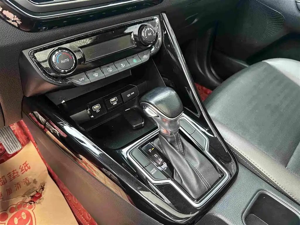 Kia Sportage — миниатюра 14