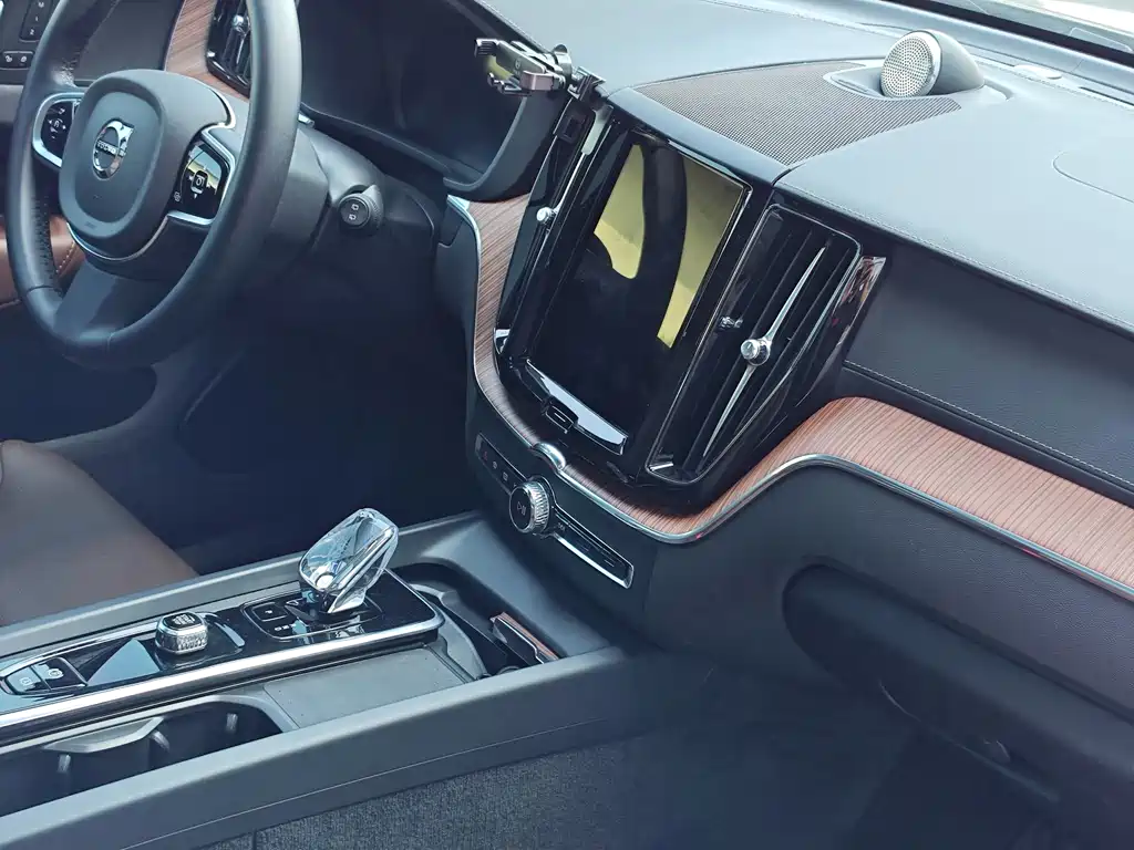 Volvo XC60 — миниатюра 19