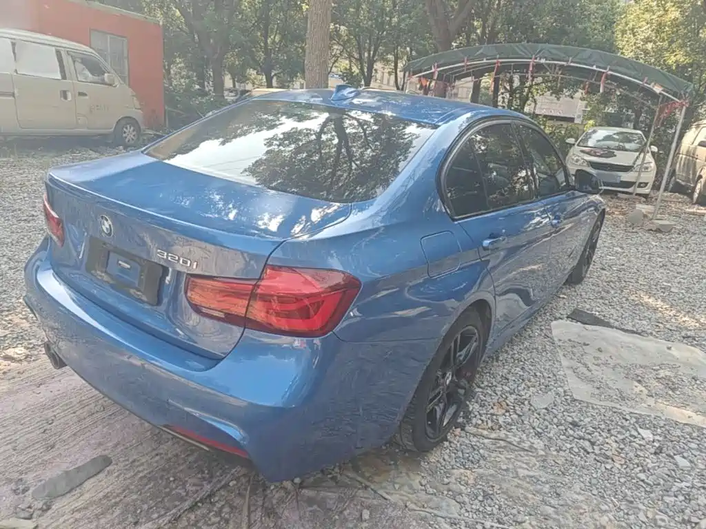 BMW 3 Series — миниатюра 7